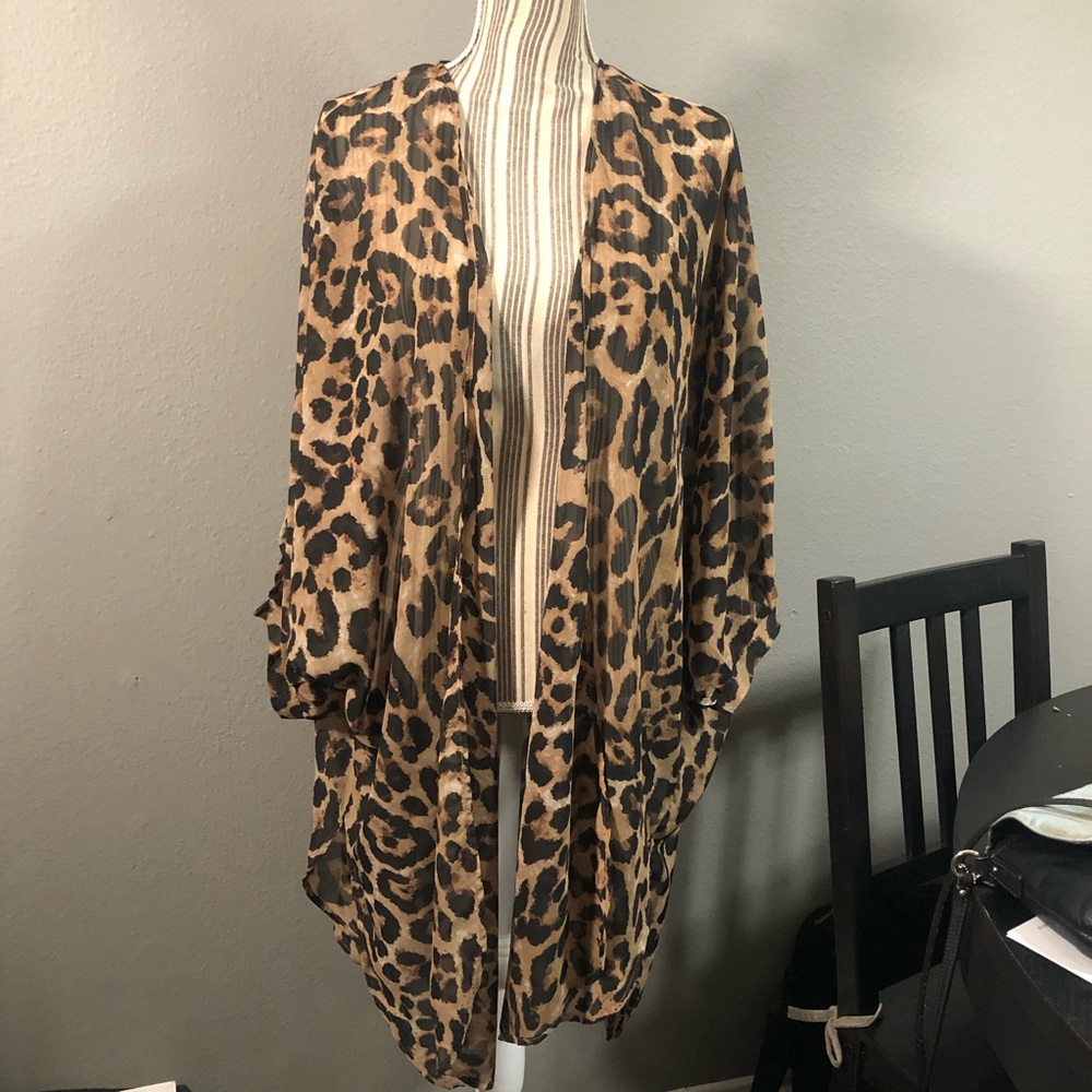 Dani&Davi sheer leopard print kimono